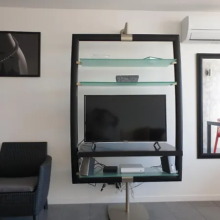 2cap D'agde Naturiste Grand T2 De Standing Avec Garage Prive Agde