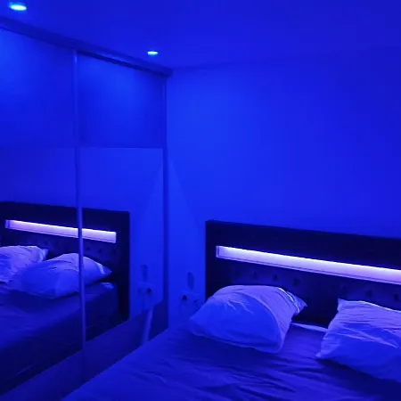 2cap D'agde Naturiste Grand T2 De Standing Avec Garage Prive